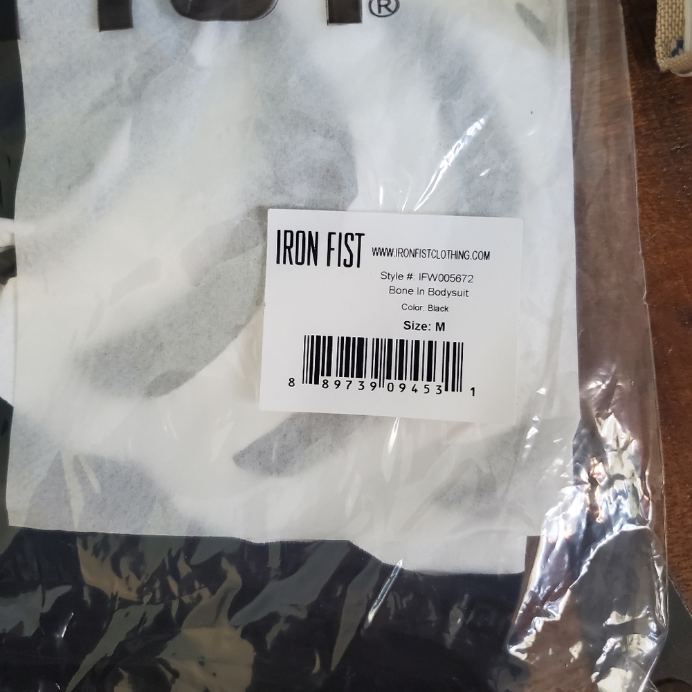☠ Iron Fist Bone In Bodysuit ☠ - Picture 7 of 16